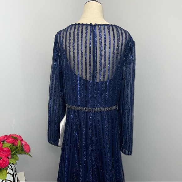 # Mac Duggal Sequins Stripe Plunge Neck Long Sleeve A Line Gown In Midnight NWT - Picture 5 of 16
